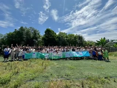 Pesta pembangunan tim karyawan CHN-TOP